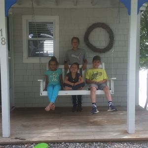 Meet your Posher, Evelyn